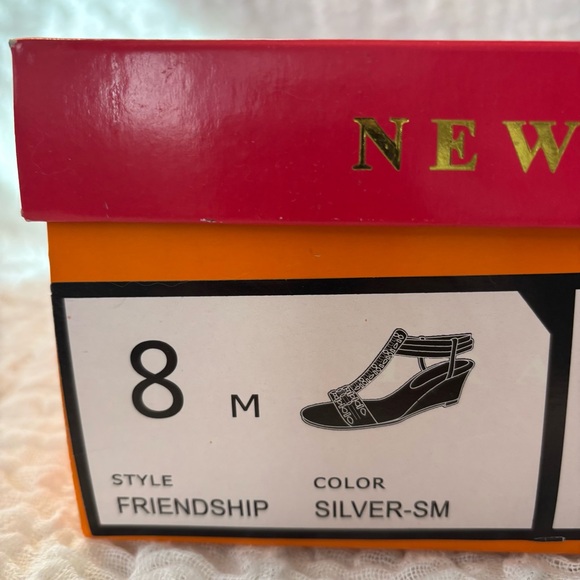 NWT! New York Transit Frolic wedge sandals! - Picture 5 of 5